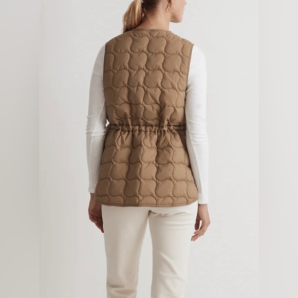 NEW Madewell Quilted Oversized Puffer Vest!!! - Picture 3 of 6